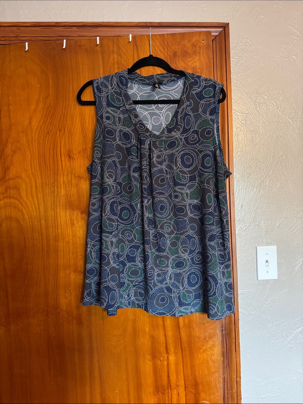 Top - Picture 1 of 3